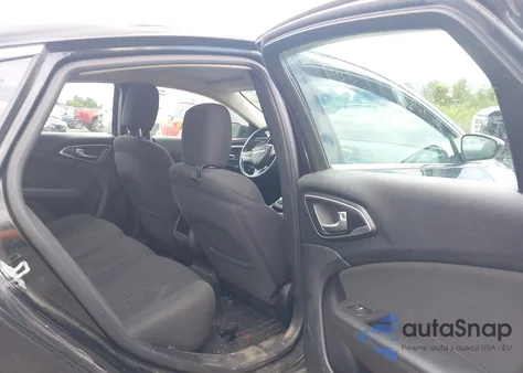 2016 Chrysler 200 Limited z USA, uszkodzony, nr VIN 1C3CCCAB2GN105694